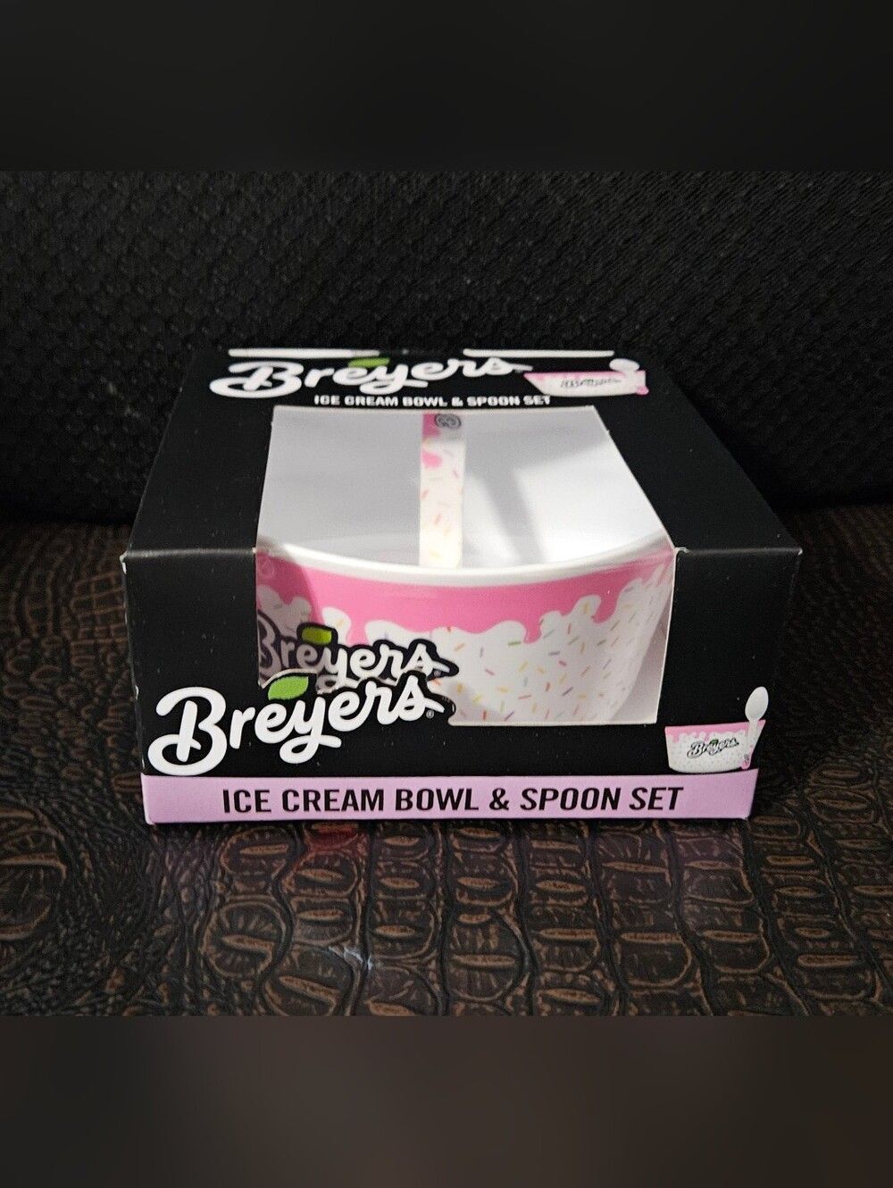 Breyers Pink Ice Cream Bowl & Spoon Set